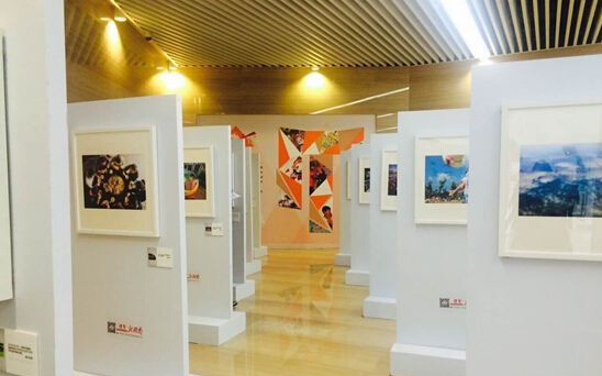 湖南日報精品展開幕 精彩展示將持續(xù)到2月底(圖1) 湖南日報精品展開幕 精彩展示將持續(xù)到2月底(圖1)