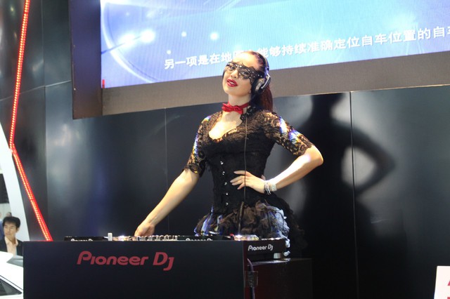 如何吸引觀眾注意？CESA爆滿展臺(tái)匯總